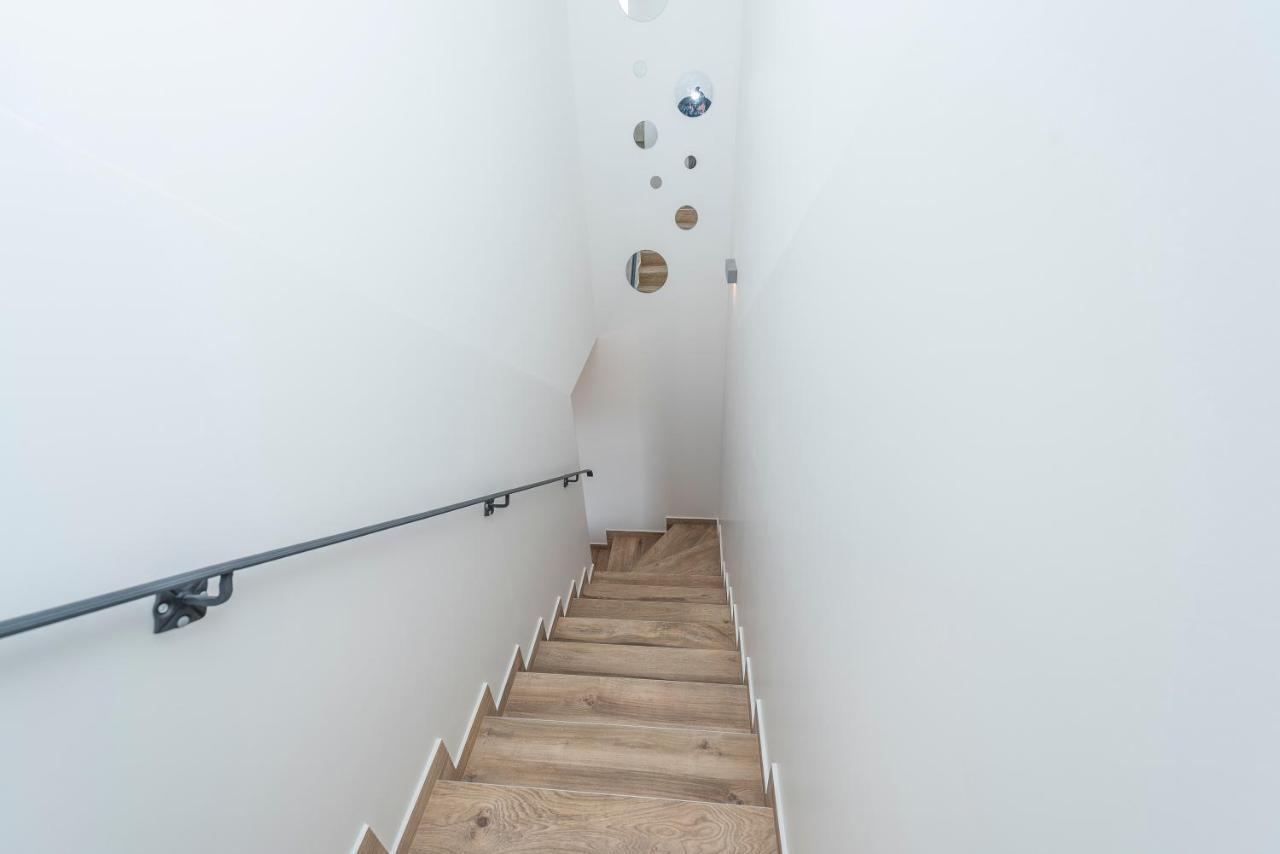 Luxury Apartments - La Vir 5& 6 מראה חיצוני תמונה
