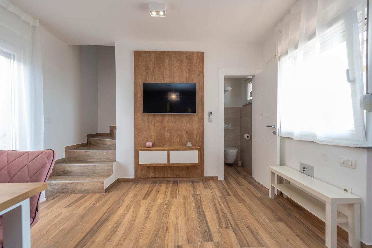 Luxury Apartments - La Vir 5& 6 מראה חיצוני תמונה